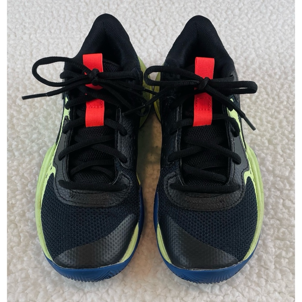 UNDER ARMOUR • Kids Black/Green Jet '23 Basketball Sneakers, 3.5Y - Picture 6 of 16